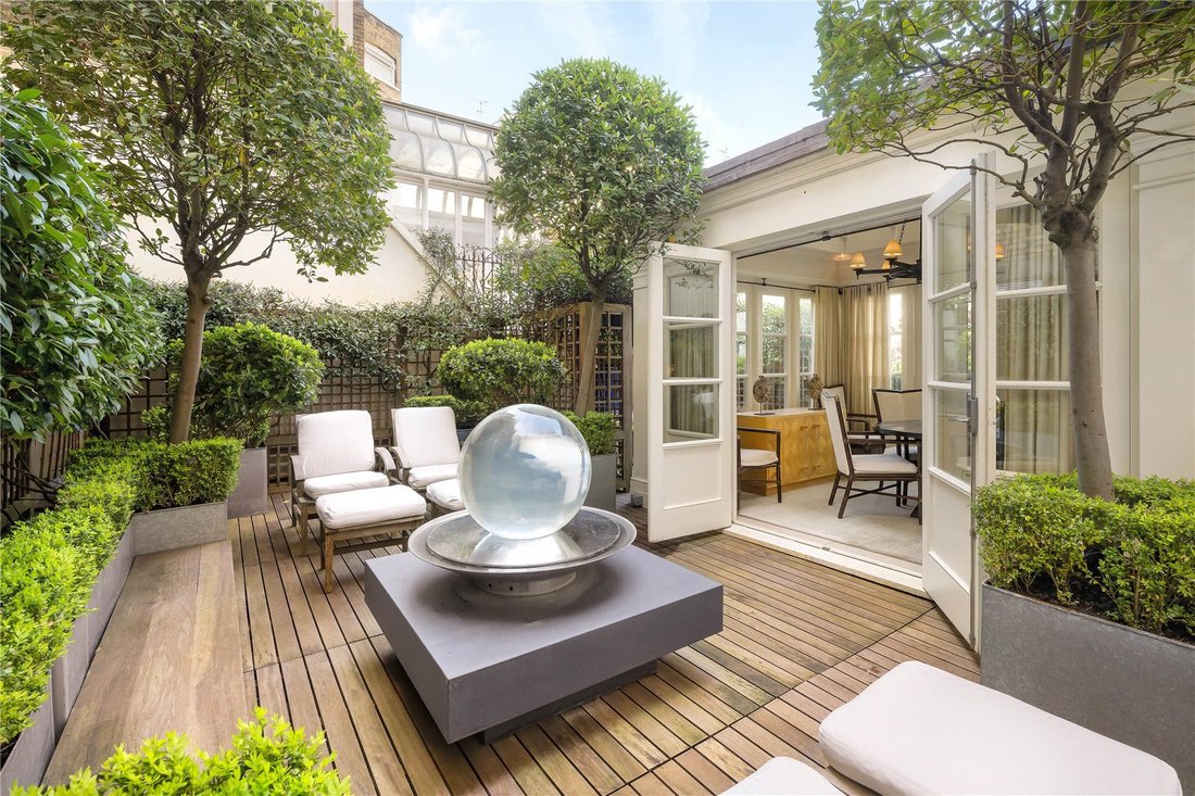 Apartment in Belgravia, Westminster, England 5 - 13941717