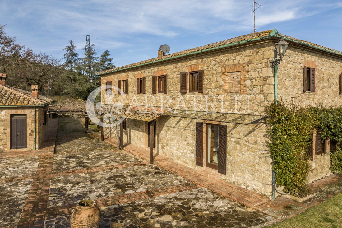 Corps de ferme à Radicondoli, Toscane, Italie 4 - 12520275