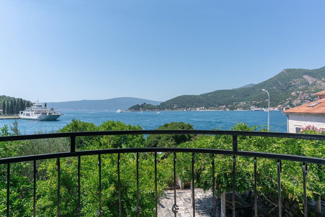 House in Lepetani, Kotor Municipality, Montenegro 2 - 13942031