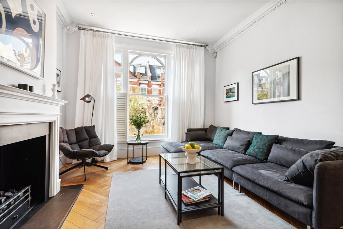 Quarrendon Street, Peterborough Estate, In London, England, United