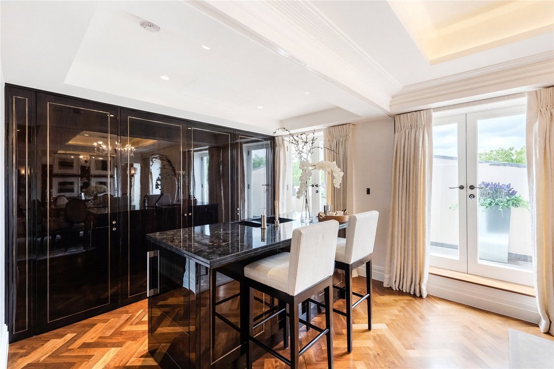 Apartment in Belgravia, Westminster, England 4 - 13941802