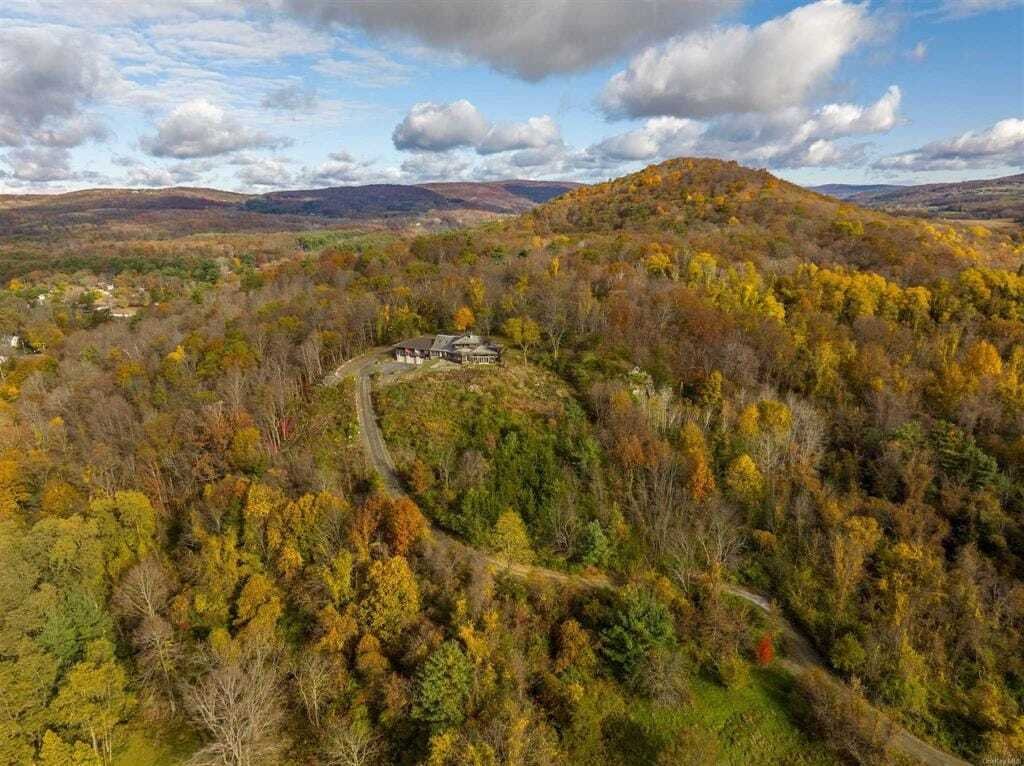 Stunning 17 Acre Property With Unparalleled In Copake, New York, United States For Sale (13942864)