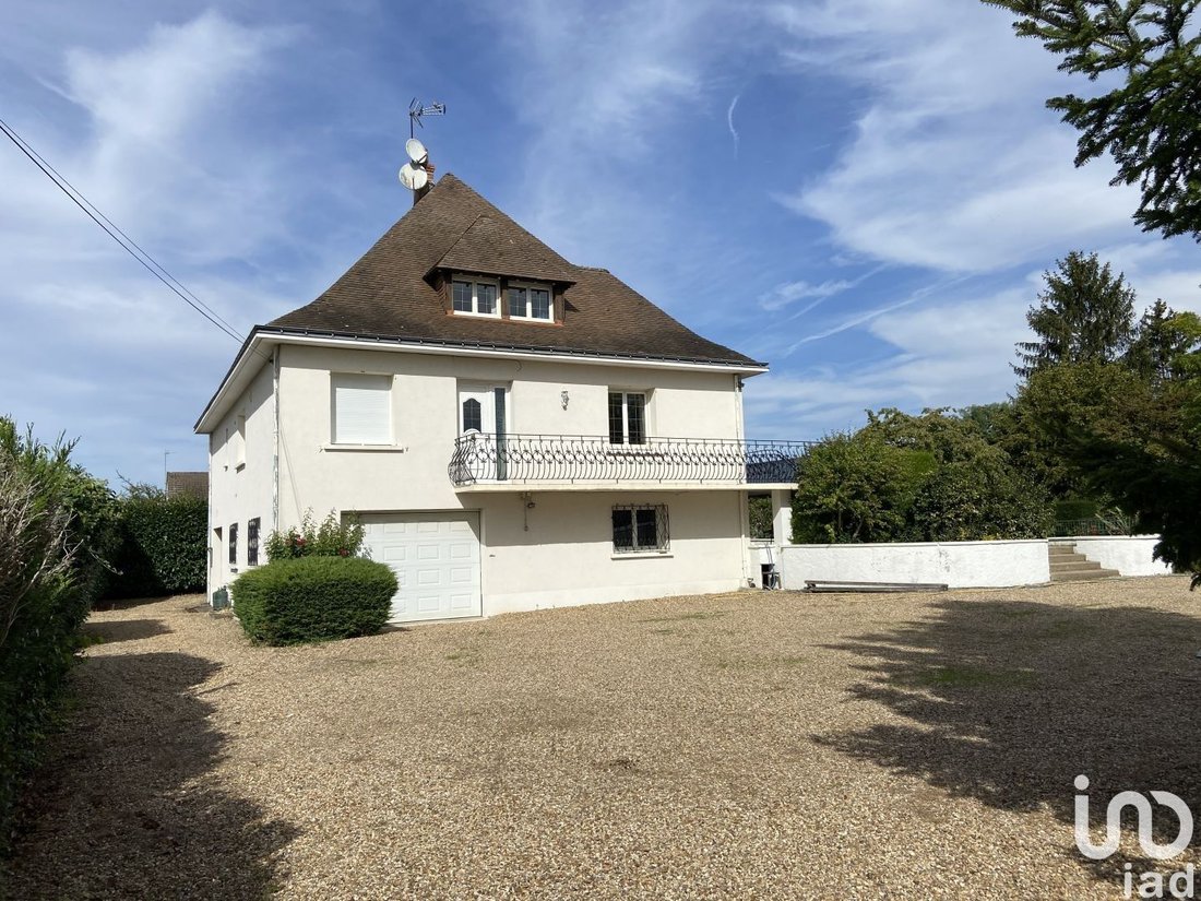 Vente Maison/Villa 10 Pièces In Amboise, Centre Val De Loire, France