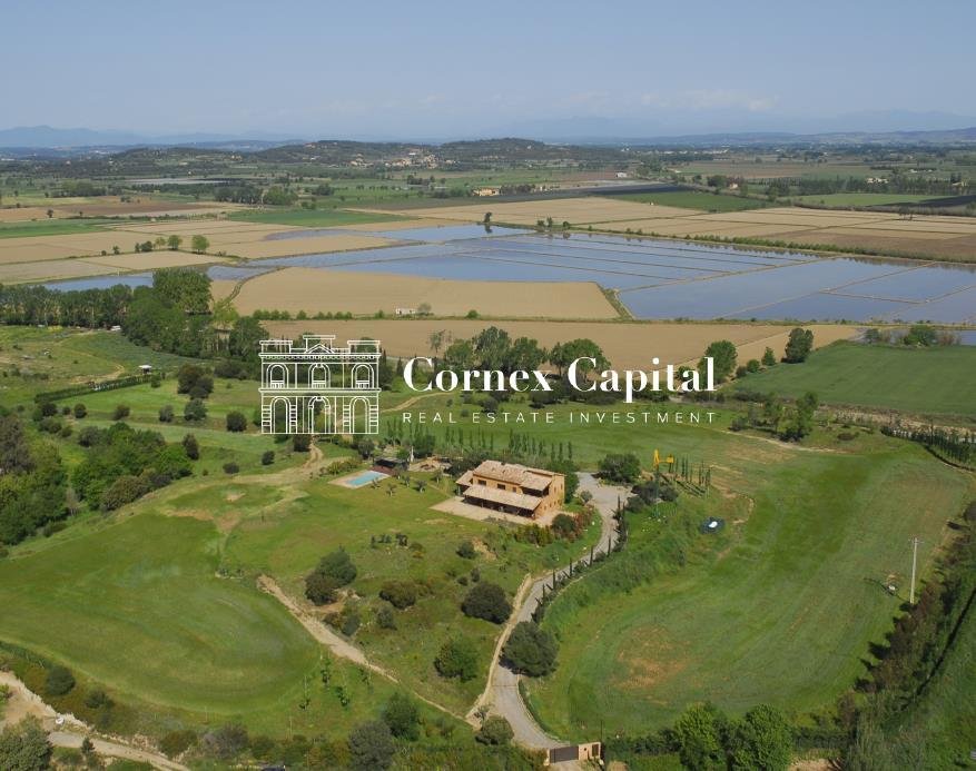 Fantastic Country House With 7 Hectares Of Land In In Pals, Catalonia