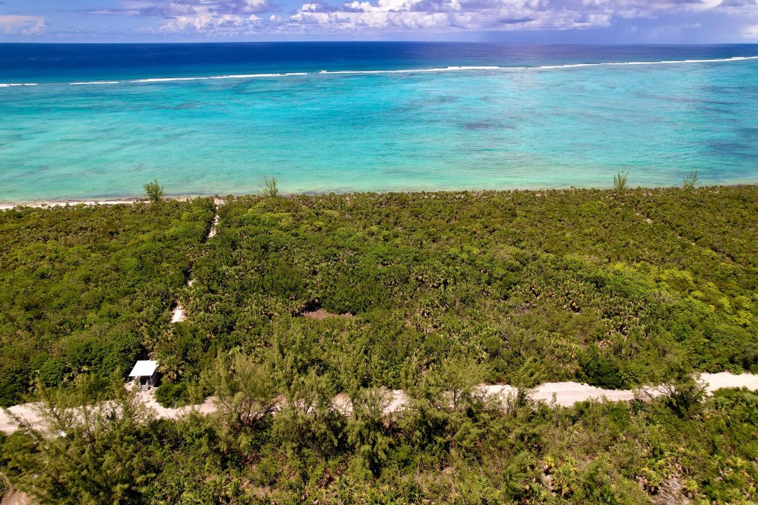 Land in Sandy Point, Caicos Islands, Turks and Caicos Islands 1 - 13944960