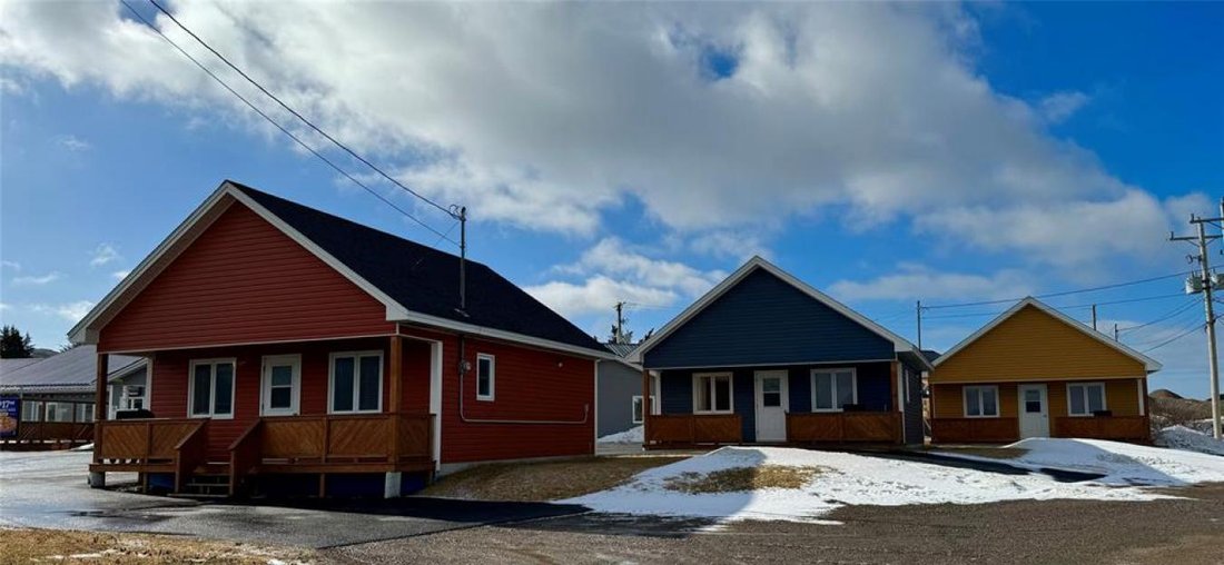 House in Harbour Breton, Newfoundland and Labrador, Canada 3 - 13946573