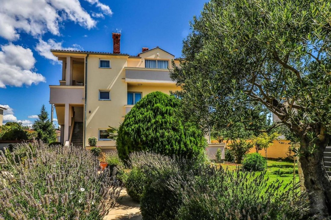 Villa in Loborika, Istria County, Croatia 1 - 13947387
