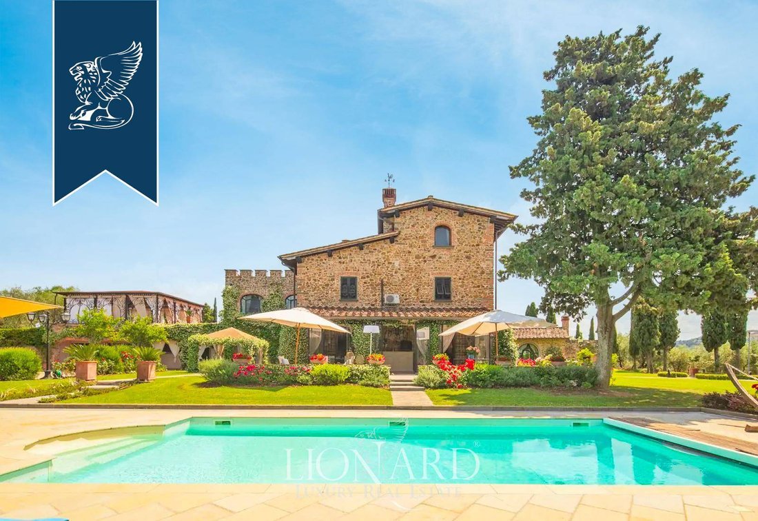 Villa in Poggio a Caiano, Tuscany, Italy 1 - 13946219