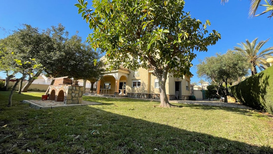 Villa in Cabo Roig, Orihuela, Valencian Community 2 - 12417074