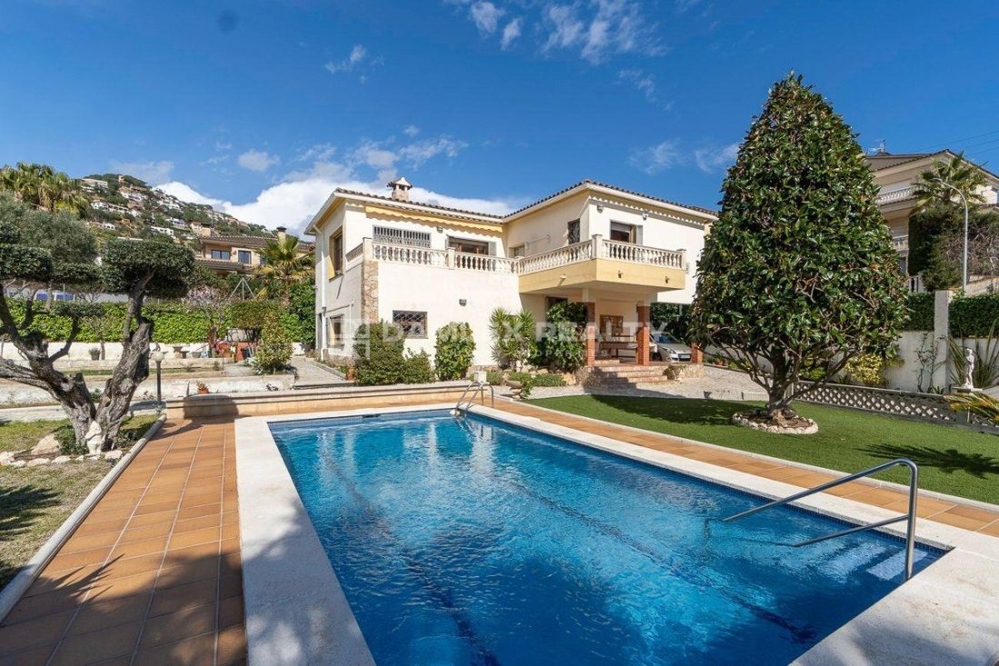 House in Lloret de Mar, Catalonia, Spain 3 - 13946096