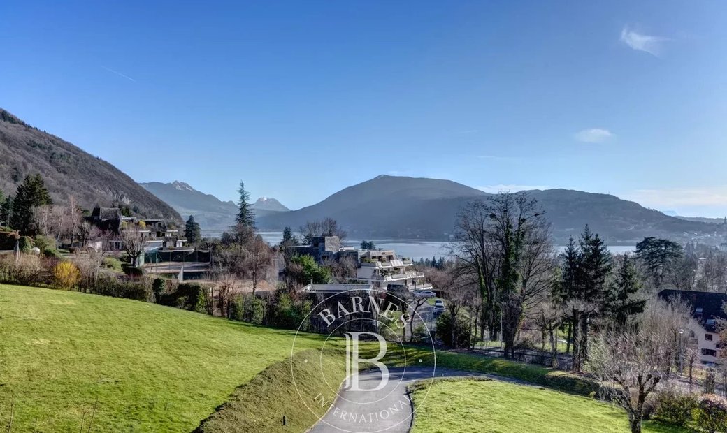 Photo inspiration: Picture Idea: Barnes Annecy Panoramablick In Annecy Auvergne Rhône Alpes Frankreich