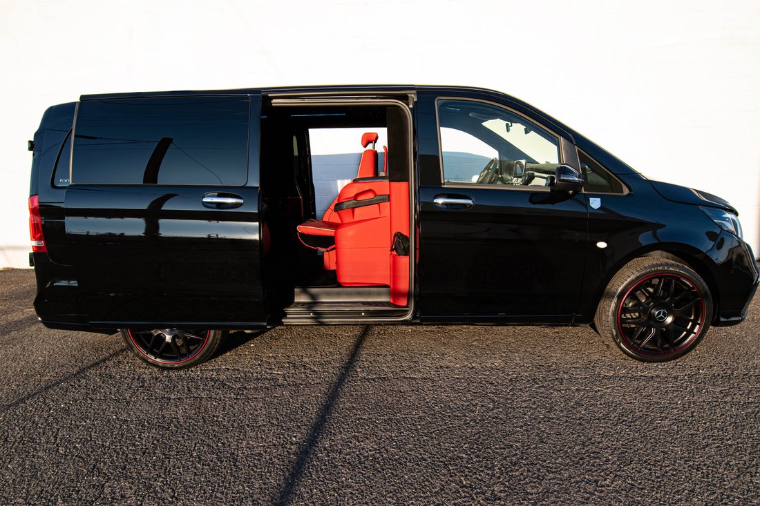 Limousine in Mount Laurel Township, New Jersey, United States 5 - 13860566