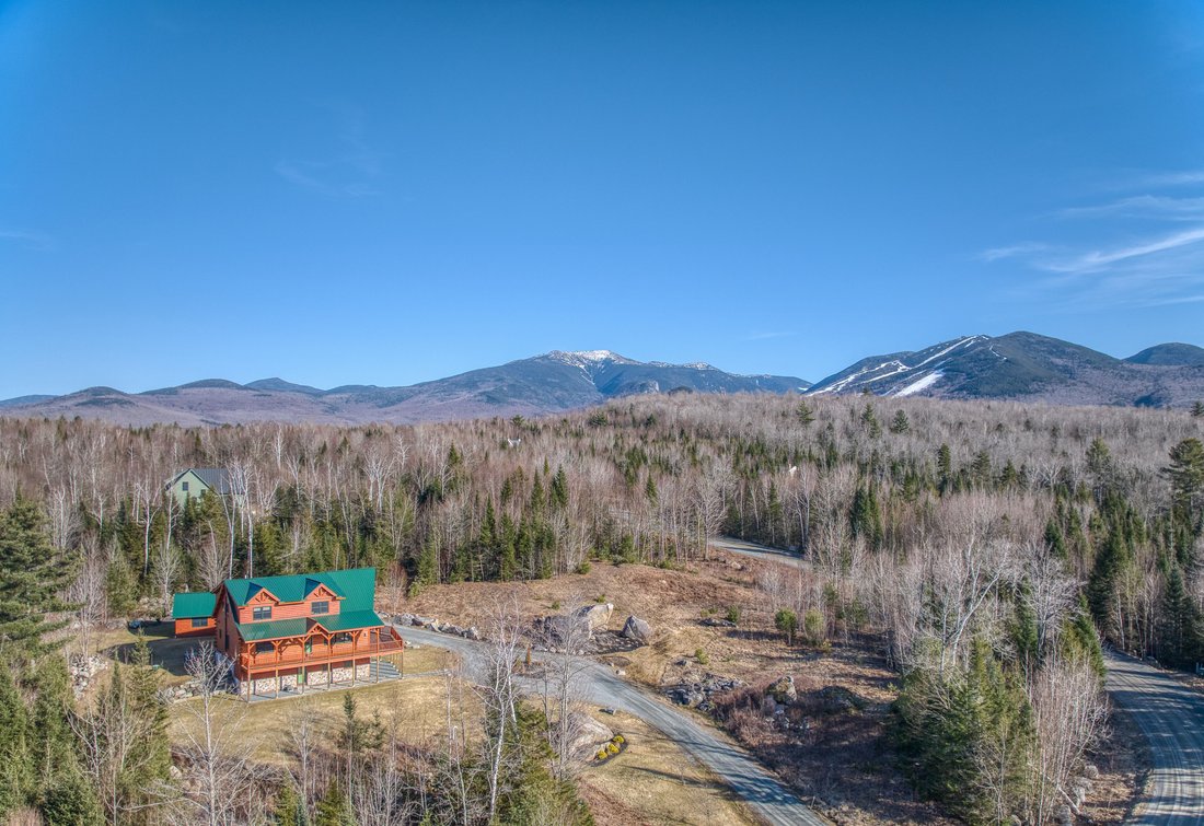 Custom Coventry Log Home Masterpiece In Franconia, New Hampshire, United States For Sale (13949509)