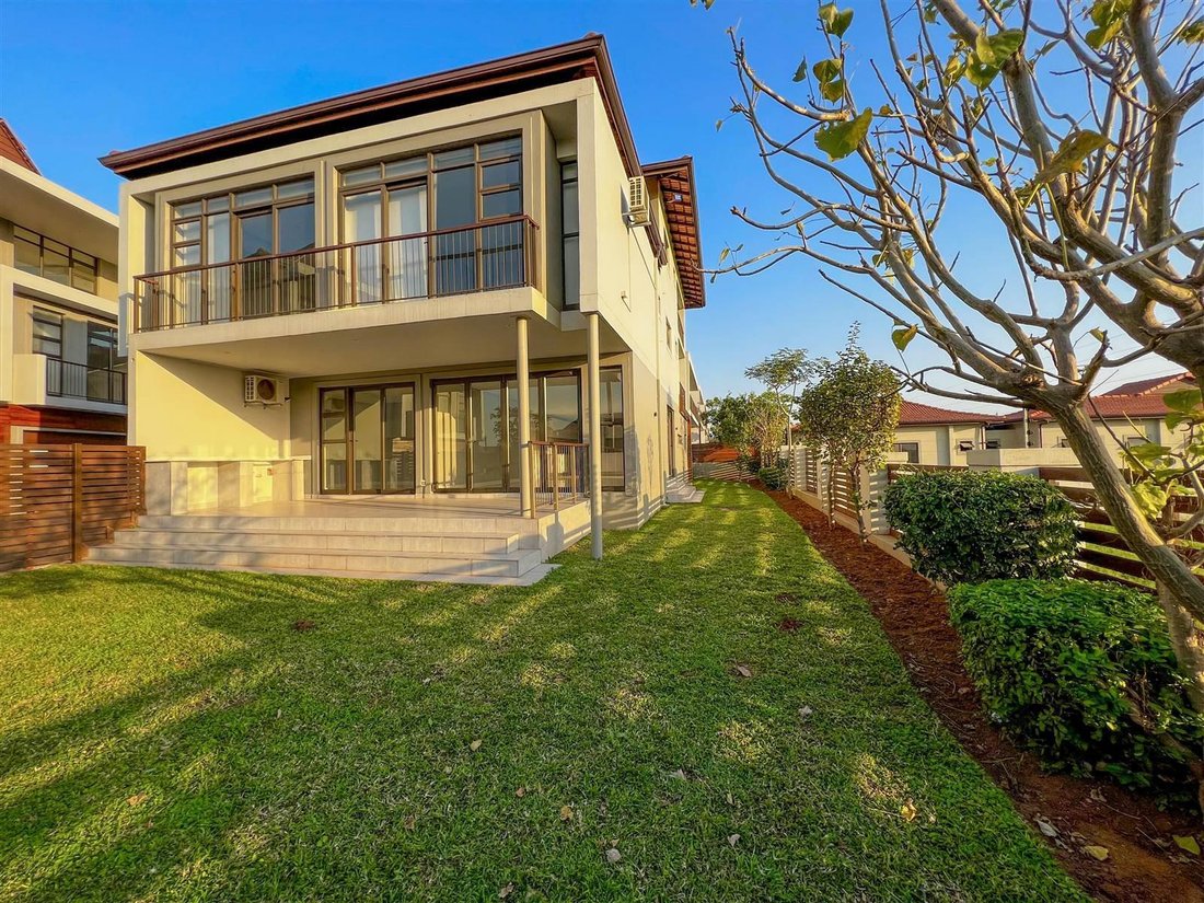 Townhouse in La Lucia, KwaZulu-Natal, South Africa 4 - 13953838