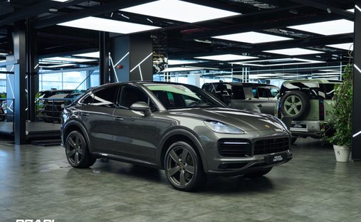 2021 Porsche Cayenne in Dubai, United Arab Emirates 1