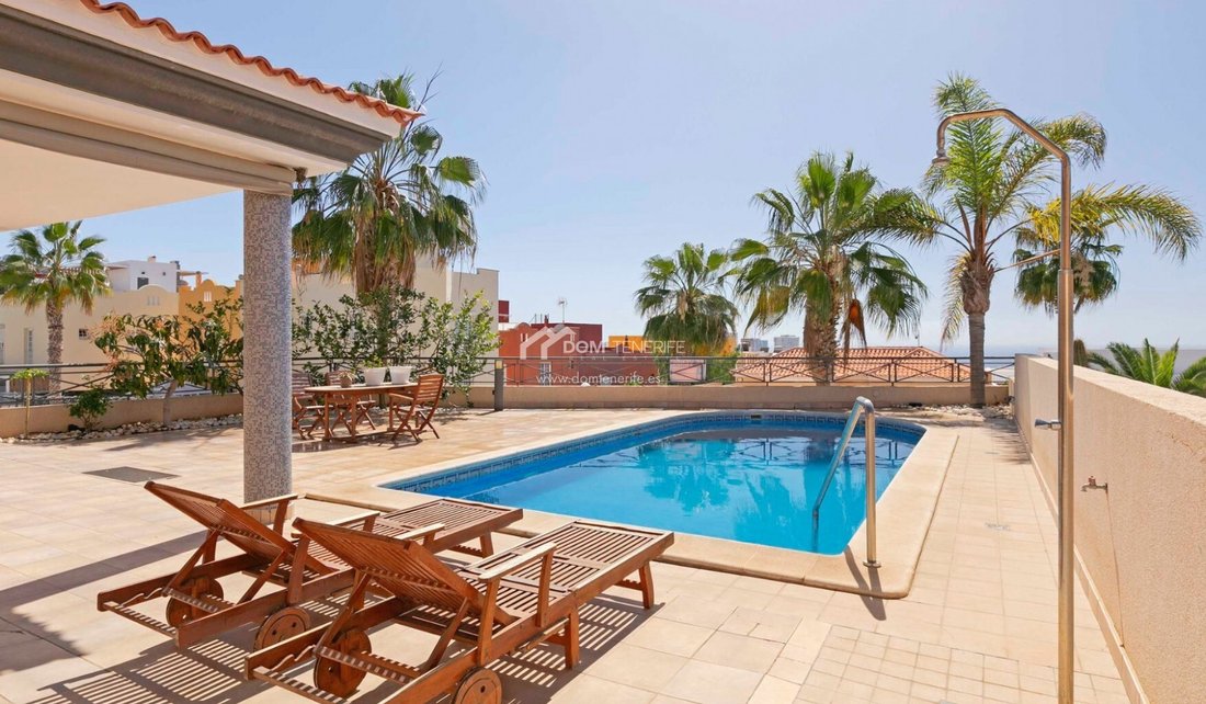 Villa in Callao Salvaje, Adeje, Canary Islands 2 - 13951832