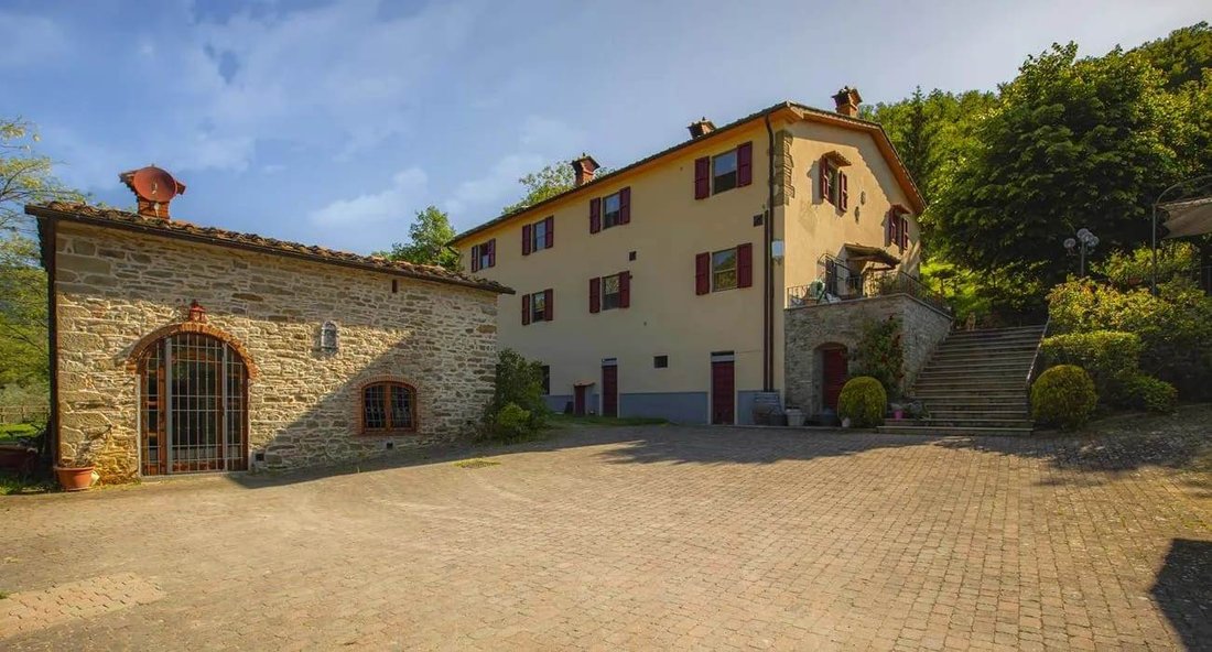 Villa in Barberino di Mugello, Tuscany, Italy 1 - 13950044