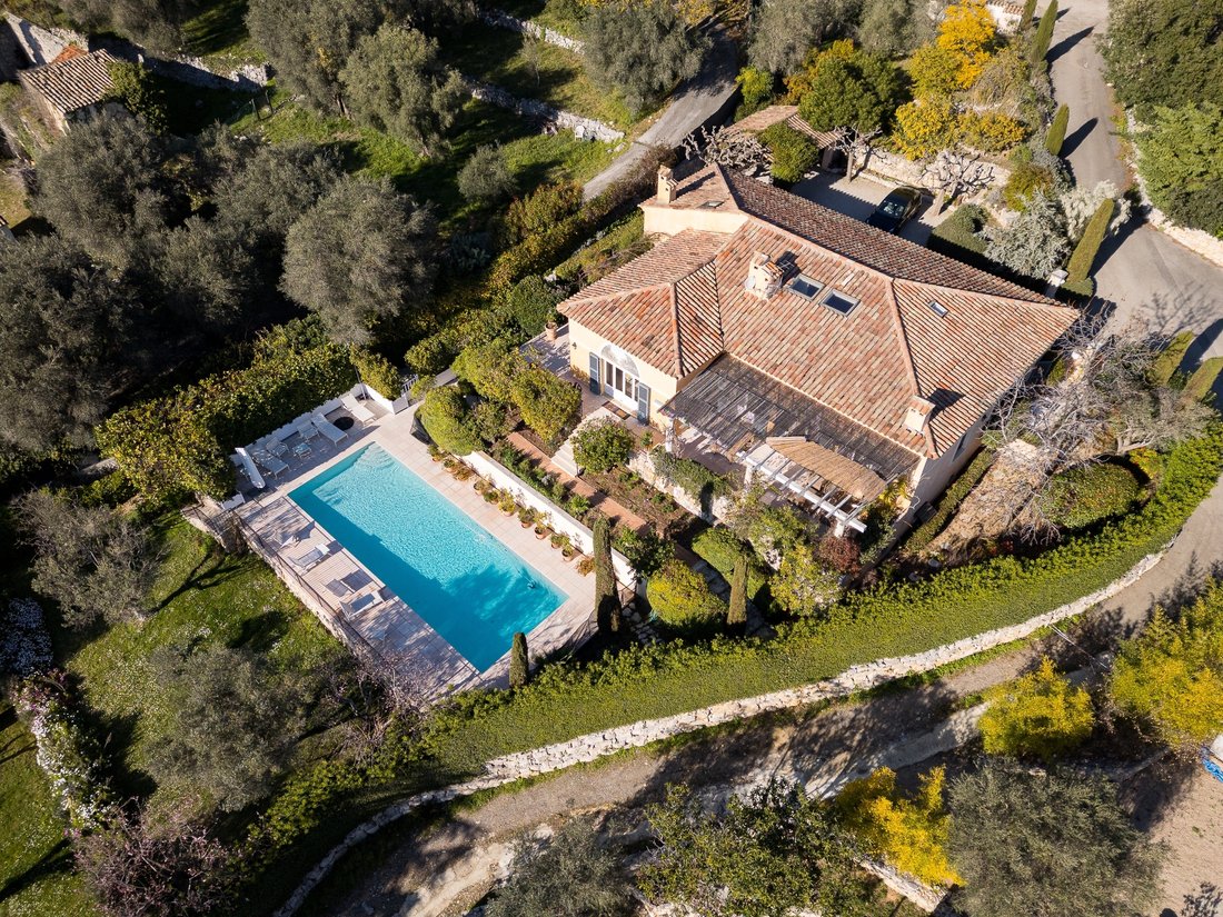 House in Quartiers Ouest Montgros-Montmeuille, La Colle-sur-Loup, France 1 - 13950205