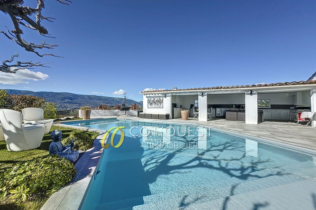 Villa in Nice, Provence-Alpes-Côte d'Azur, France 1 - 12702844