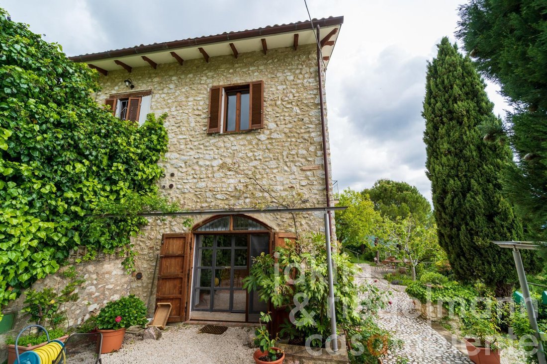 House in Spoleto, Umbria, Italy 2 - 13950135