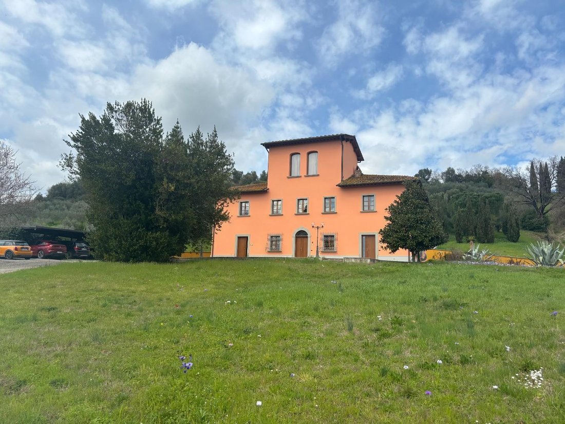 Villa in Center, Cerreto Guidi, Tuscany 2 - 13927233