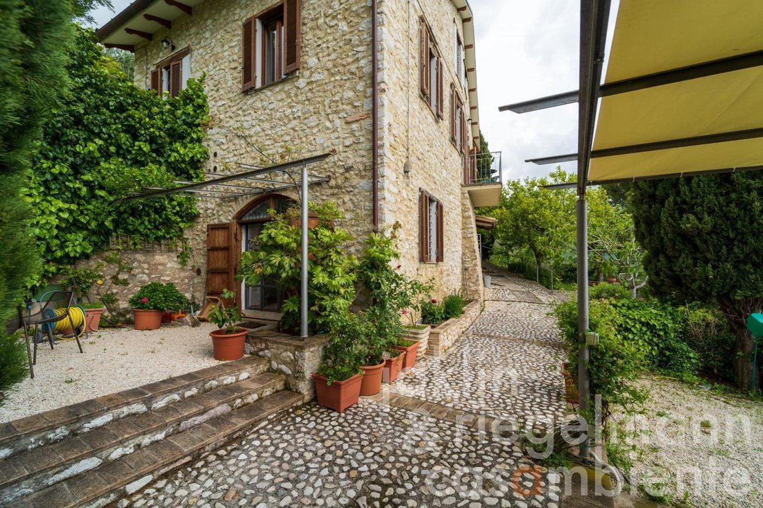 House in Spoleto, Umbria, Italy 3 - 13950135