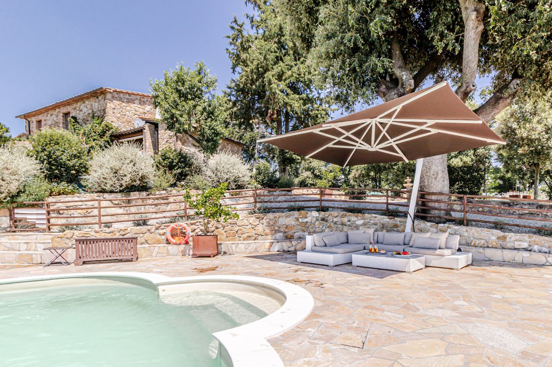 Villa in Montecatini Val di Cecina, Tuscany, Italy 1 - 13955321
