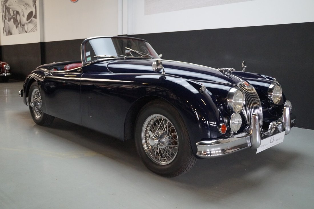 Cabriolet in Etten-Leur, North Brabant, Netherlands 3 - 13955561