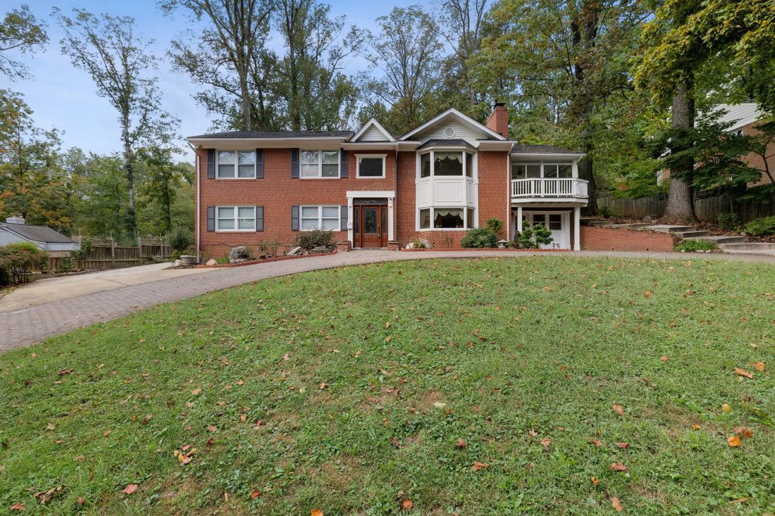 House in Idylwood, Virginia, United States 1 - 13961344