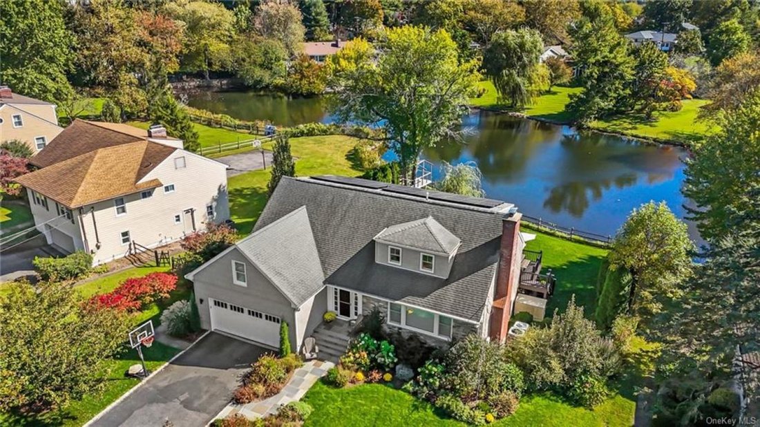House in White Plains, New York, United States 1 - 13961419