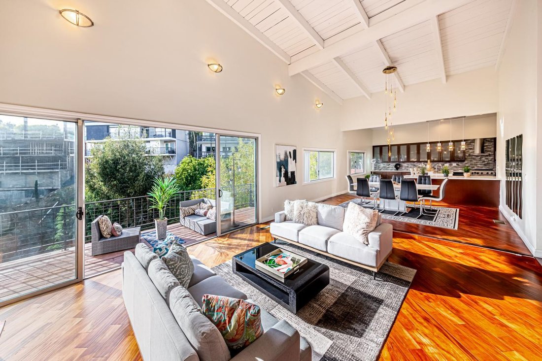 House in Los Angeles, California, United States 5 - 13961176