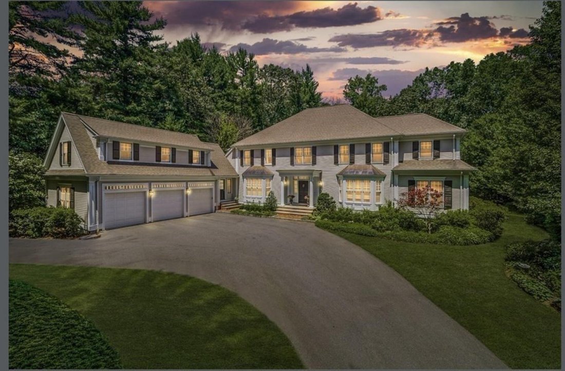 House in Weston, Massachusetts, United States 2 - 13961702