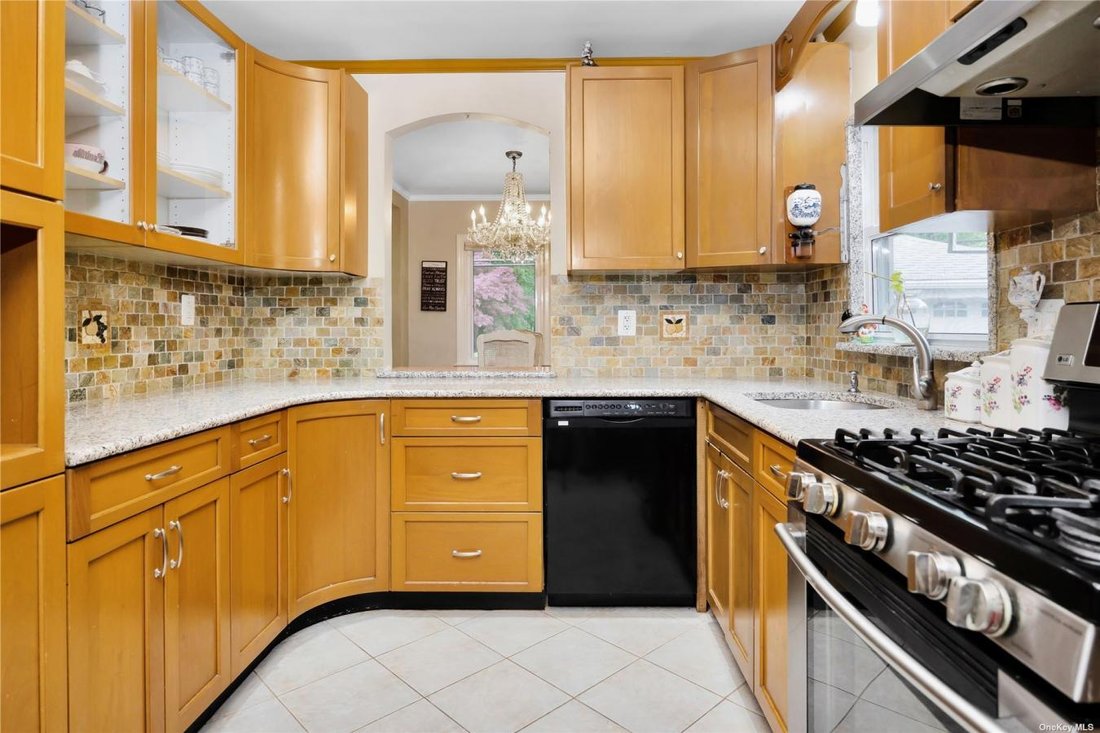 House in Bayside, NY, United States 5 - 13961139
