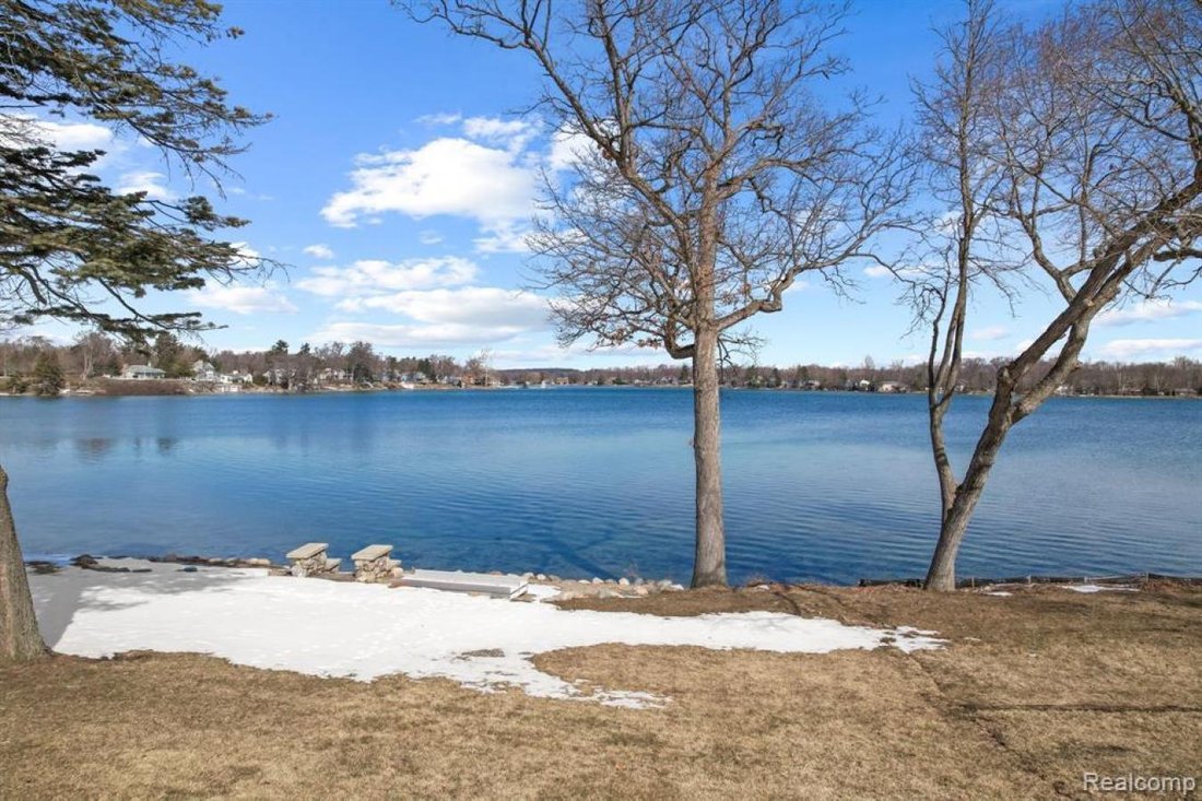 House in Orchard Lake Village, Michigan, United States 5 - 13960510
