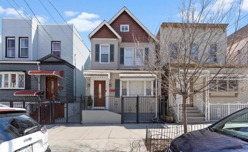 House in New York, New York, United States 1