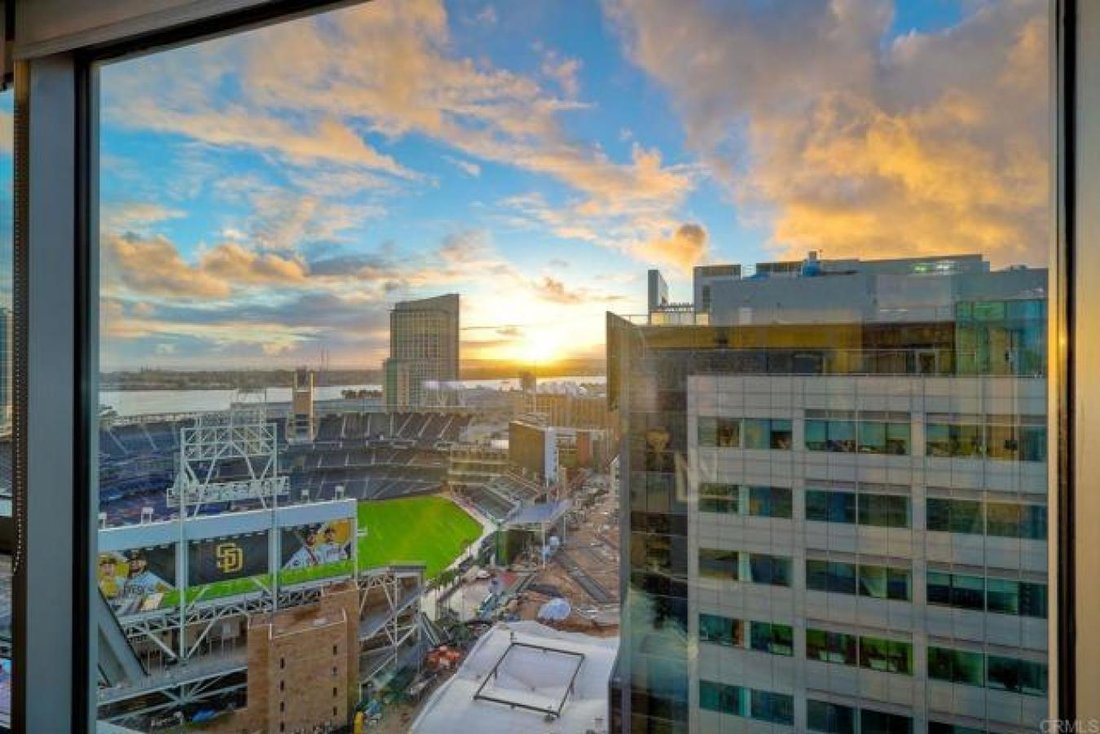 Condo in San Diego, California, United States 3 - 13960802