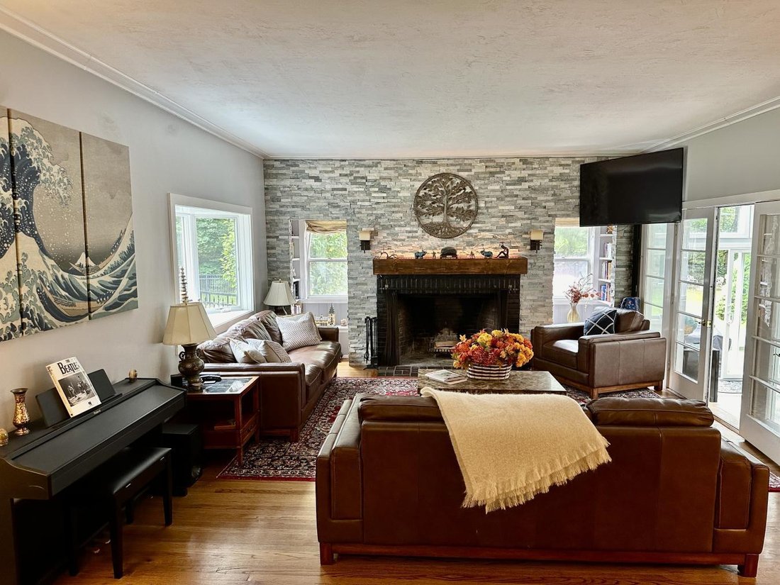 House in Weston, Massachusetts, United States 4 - 13961562