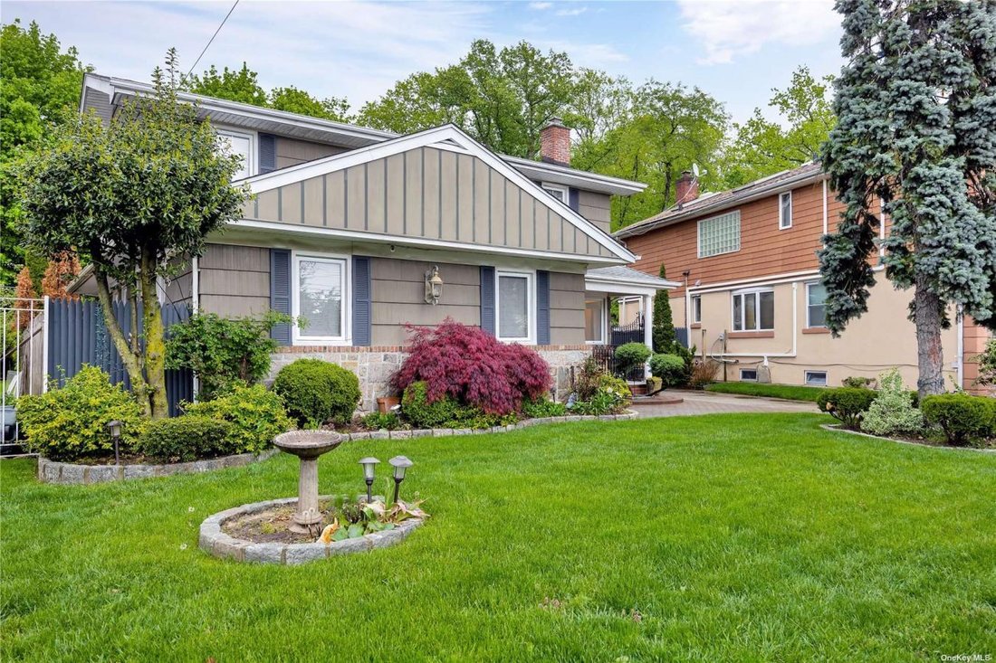 House in Bayside, NY, United States 1 - 13961139