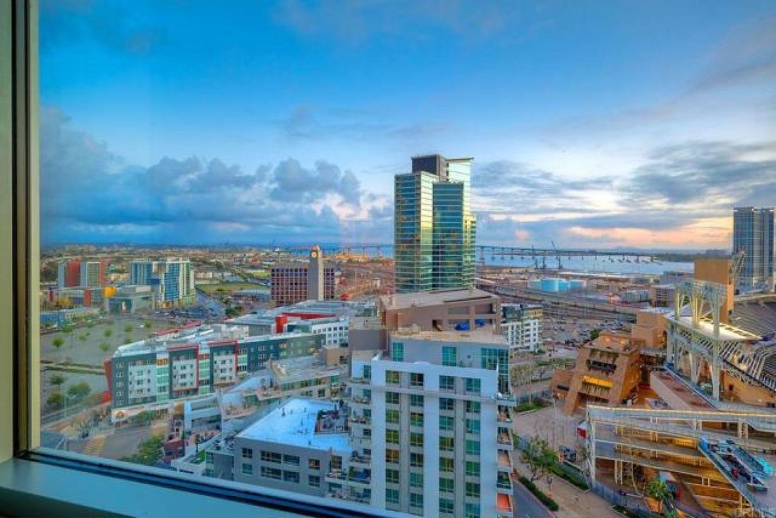 Condo in San Diego, California, United States 5 - 13960802