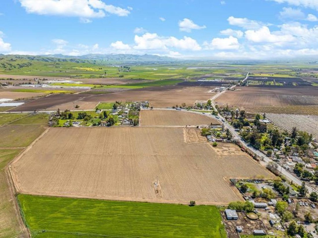 House in Gilroy, California, United States 4 - 13961680