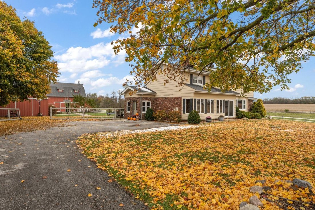 15 Acre Horse Farm In Crown Point In Crown Point, Indiana, United