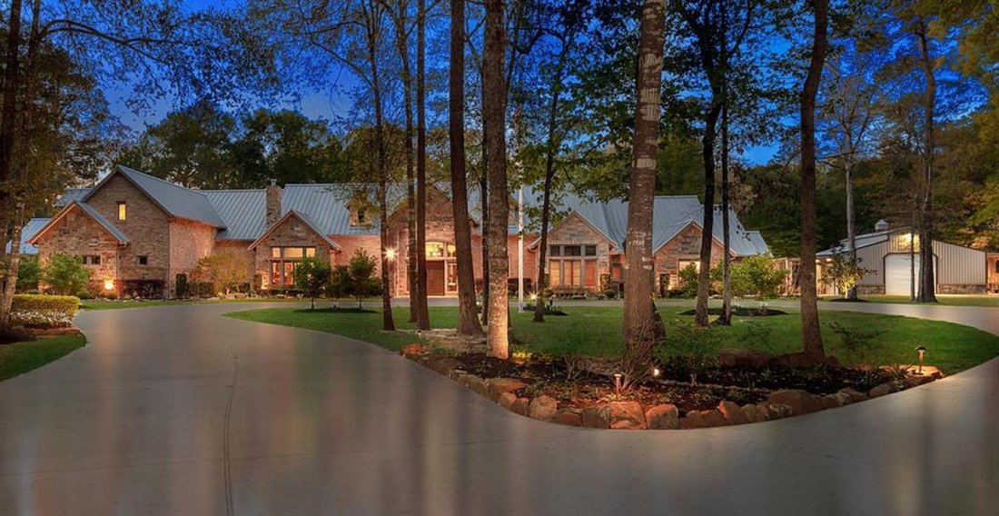 24009 Pack Saddle Trail In New Caney, Texas, United States For Sale