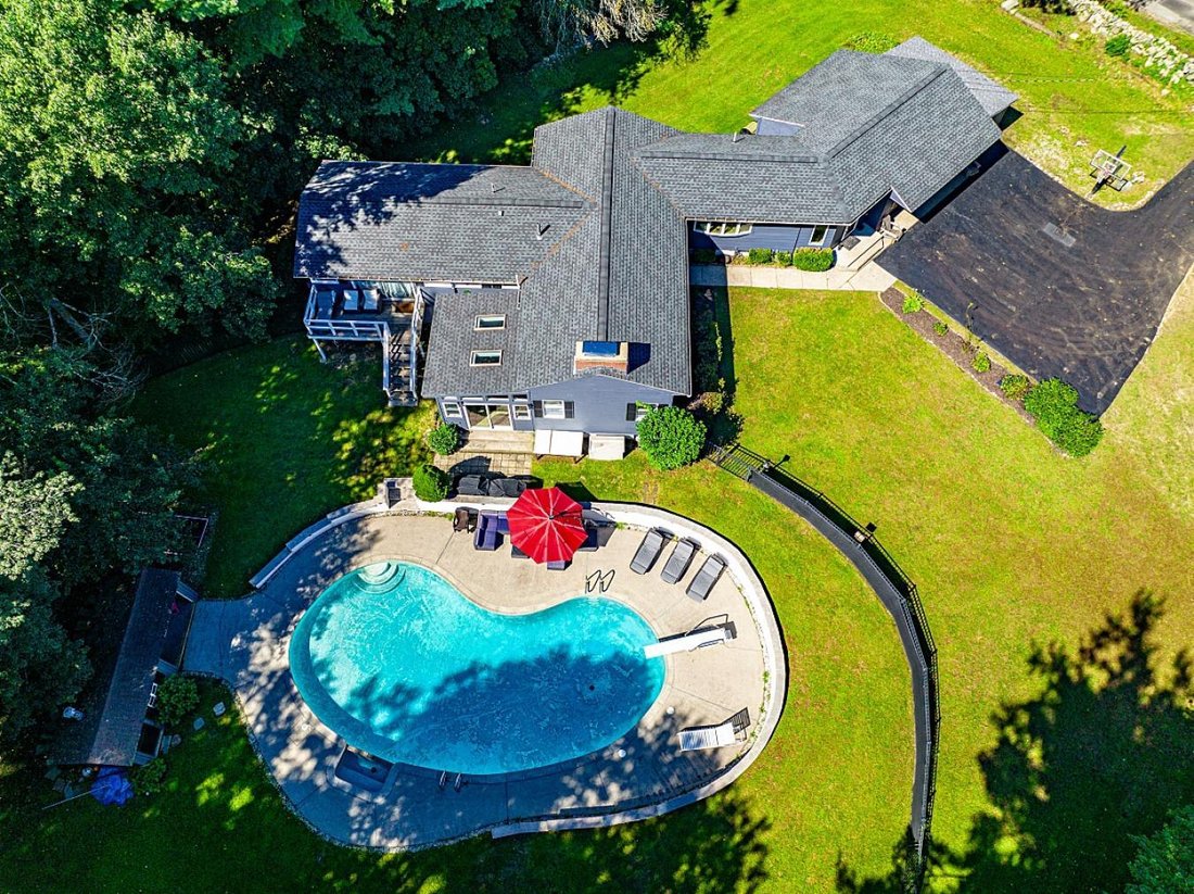 House in Weston, Massachusetts, United States 1 - 13961562