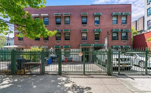 House in New York, New York, United States 1