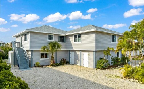 House in Fort Myers Beach, Florida, United States 1