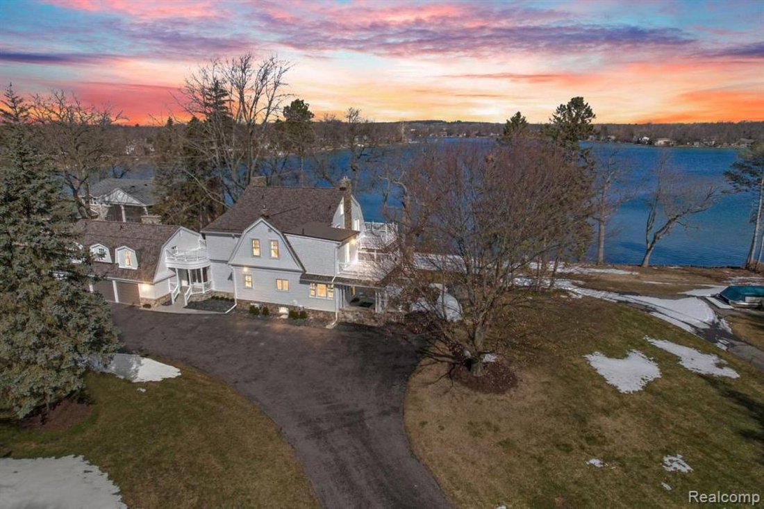 House in Orchard Lake Village, Michigan, United States 1 - 13960510