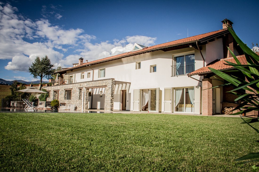 Luxurious Residence In The In Castelnuovo Di Garfagnana, Tuscany, Italy For Sale (13773749)