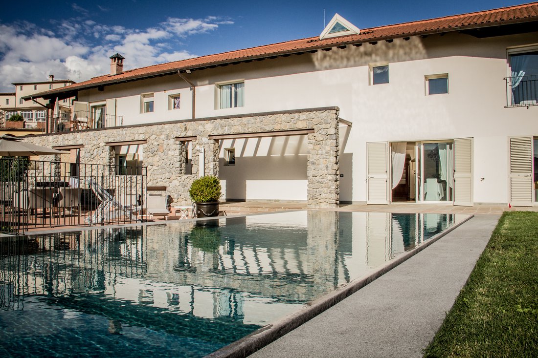 Luxurious Residence In The In Castelnuovo Di Garfagnana, Tuscany, Italy For Sale (13773749)