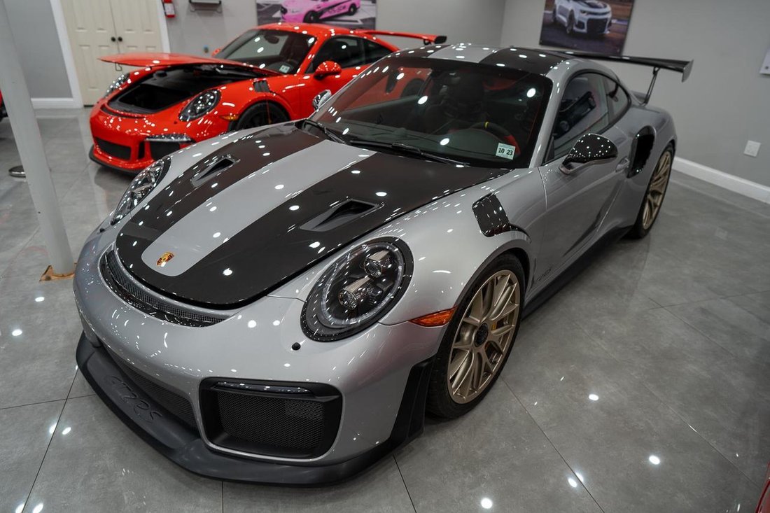Coupe in Edgewater, NJ, United States 2 - 13967512