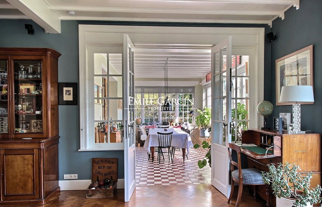 House For Sale In Rhode Saint Genèse, In Sint Genesius Rode, Flanders ...